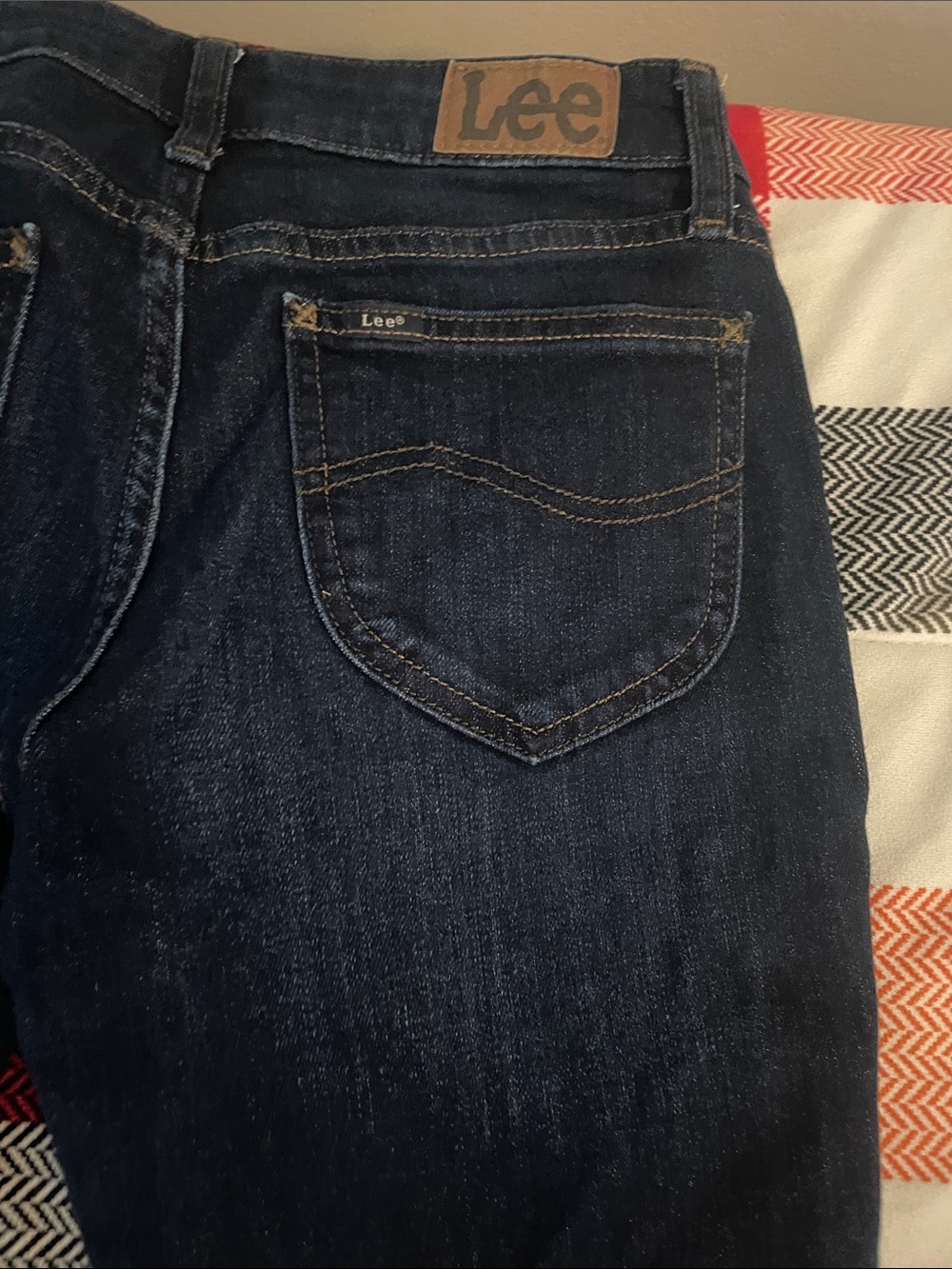 Lee Women's Dark Mid rise Straight Leg Jeans - Picture 5 of 11